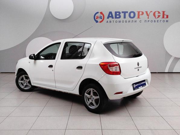 Renault Sandero II Рестайлинг с пробегом 2019 года, цена 898 000 рублей, 105314 км, хэтчбек, Автокод Объявления