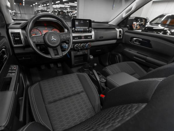 Mitsubishi L200 VI с пробегом 2025 года, цена 4 400 000 рублей, 45 км, пикап, Автокод Объявления