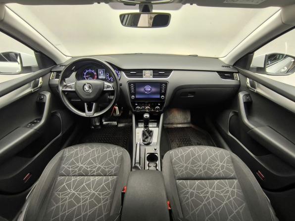 Skoda Octavia III (A7) Рестайлинг с пробегом 2018 года, цена 1 469 000 рублей, 164667 км, лифтбек, Автокод Объявления