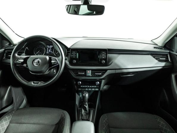 Skoda Rapid II с пробегом 2021 года, цена 1 820 000 рублей, 79900 км, лифтбек, Автокод Объявления