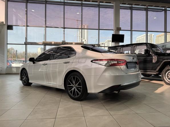 Toyota Camry VIII (XV70) с пробегом 2018 года, цена 2 735 000 рублей, 98383 км, седан, Автокод Объявления
