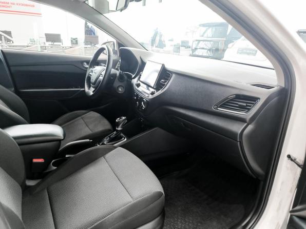 Hyundai Solaris II Рестайлинг с пробегом 2021 года, цена 1 650 000 рублей, 96835 км, седан, Автокод Объявления