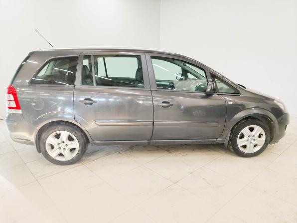 Opel Zafira B Рестайлинг с пробегом 2013 года, цена 794 500 рублей, 125788 км, компактвэн, Автокод Объявления