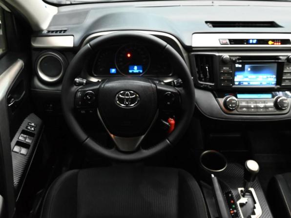 Toyota RAV4 IV (XA40) с пробегом 2015 года, цена 2 320 000 рублей, 98241 км, внедорожник, Автокод Объявления