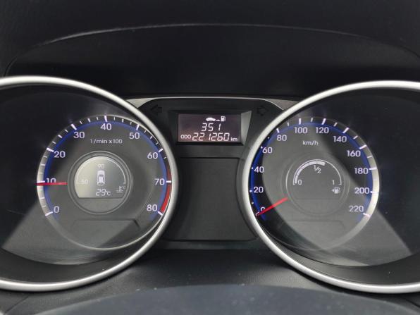 Hyundai ix35 I Рестайлинг с пробегом 2014 года, цена 990 000 рублей, 222000 км, внедорожник, Автокод Объявления