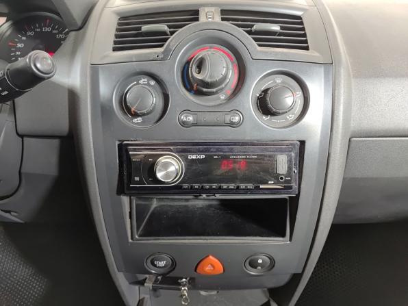 Renault Megane II Рестайлинг с пробегом 2007 года, цена 250 000 рублей, 293000 км, седан, Автокод Объявления