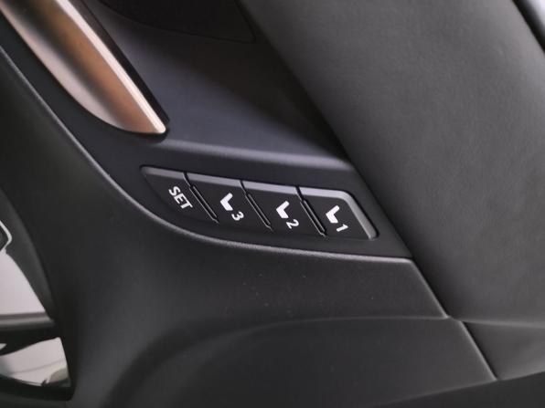 Lexus LX III Рестайлинг 2 с пробегом 2017 года, цена 8 190 000 рублей, 70476 км, внедорожник, Автокод Объявления