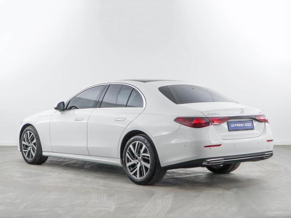 Mercedes-Benz E-Класс V (W213 S213 C238) Рестайлинг с пробегом 2024 года, цена 6 895 055 рублей, 12740 км, седан, Автокод Объявления