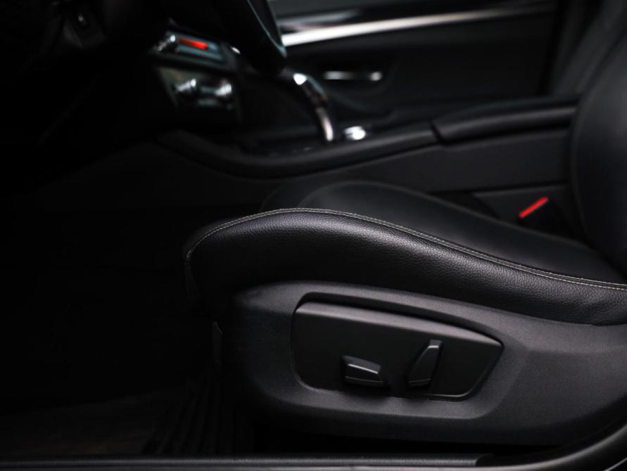 BMW 5 серии VI (F10/F11/F07) Рестайлинг Санкт-Петербург  - изображение 24