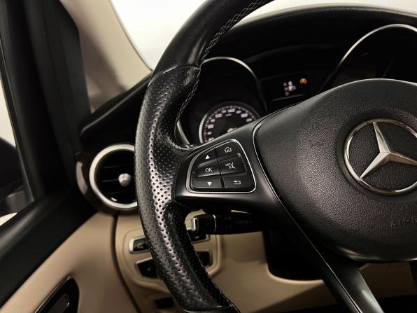 Mercedes-Benz V-Класс III (W447) с пробегом 2015 года, цена 3 590 000 рублей, 183301 км, минивэн, Автокод Объявления