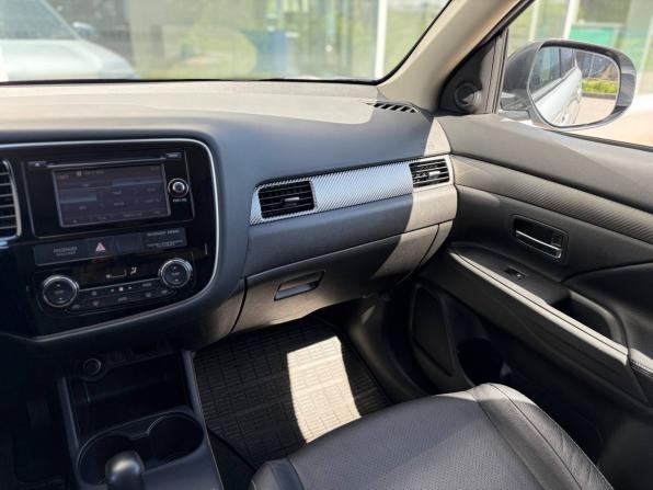 Mitsubishi Outlander III Рестайлинг 2 с пробегом 2015 года, цена 1 745 000 рублей, 110000 км, внедорожник, Автокод Объявления
