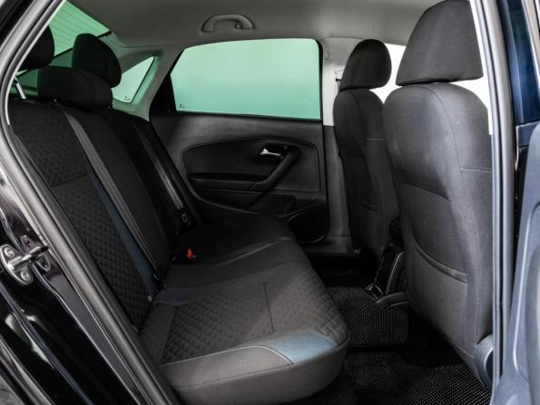 Volkswagen Polo V Рестайлинг с пробегом 2019 года, цена 1 199 000 рублей, 129063 км, седан, Автокод Объявления
