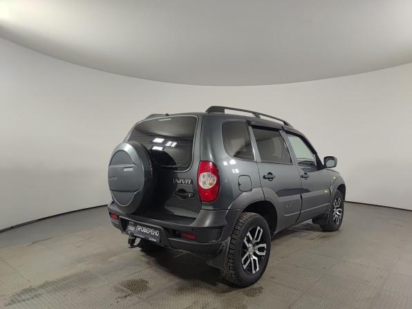 Chevrolet Niva I Рестайлинг с пробегом 2017 года, цена 805 000 рублей, 62431 км, внедорожник, Автокод Объявления