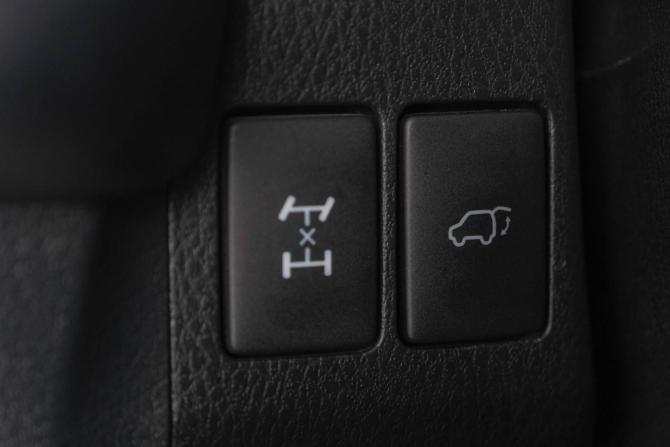Toyota RAV4 IV (XA40) Рестайлинг с пробегом 2019 года, цена 2 899 000 рублей, 89000 км, внедорожник, Автокод Объявления