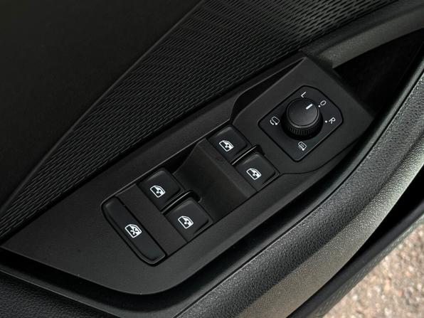 Skoda Octavia IV (A8) с пробегом 2021 года, цена 2 010 200 рублей, 105763 км, лифтбек, Автокод Объявления