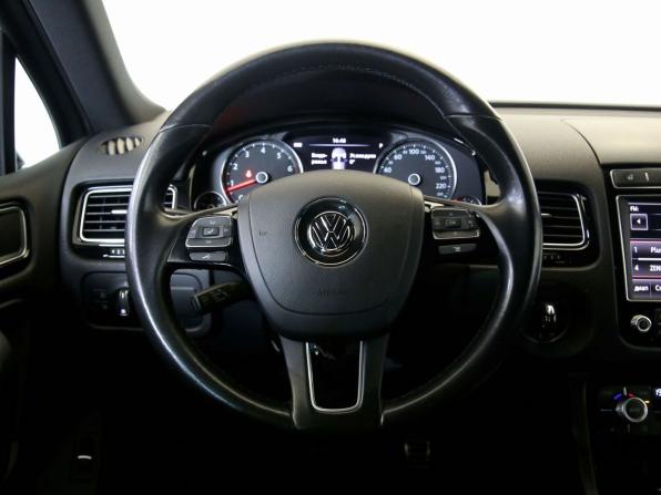 Volkswagen Touareg II Рестайлинг с пробегом 2018 года, цена 3 500 000 рублей, 123709 км, внедорожник, Автокод Объявления