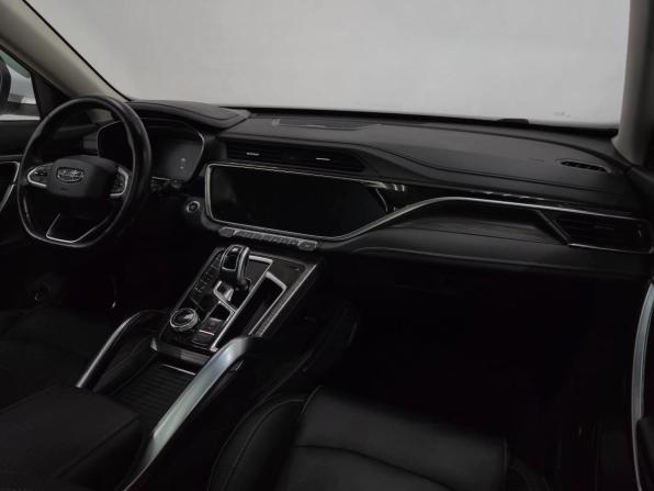 Geely Atlas Pro с пробегом 2022 года, цена 1 650 000 рублей, 196929 км, внедорожник, Автокод Объявления