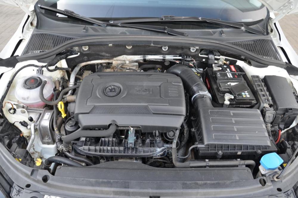 Skoda Octavia III (A7) Рестайлинг Астрахань  - изображение 4