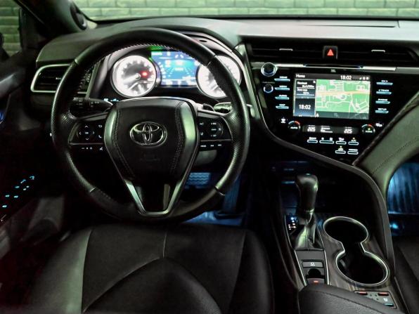 Toyota Camry VIII (XV70) с пробегом 2018 года, цена 2 760 000 рублей, 96261 км, седан, Автокод Объявления
