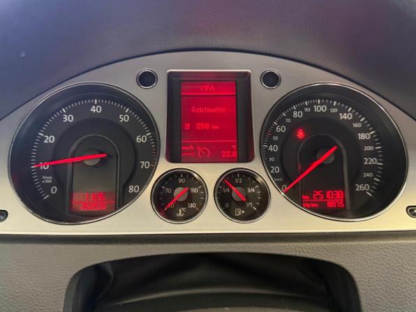 Volkswagen Passat B6 с пробегом 2008 года, цена 740 000 рублей, 251030 км, универсал, Автокод Объявления