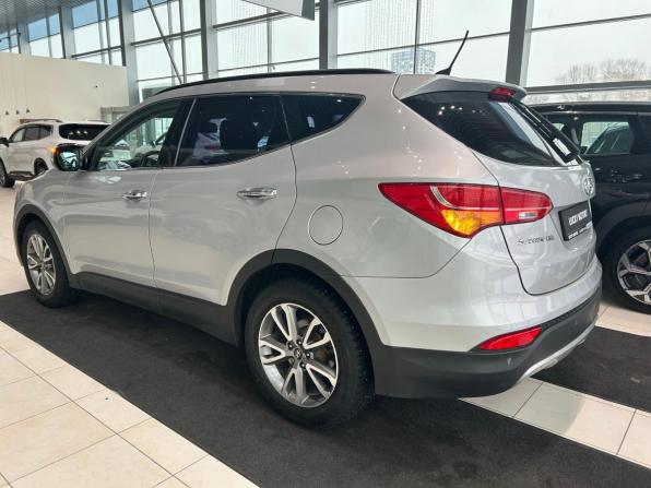 Hyundai Santa Fe III с пробегом 2013 года, цена 1 395 000 рублей, 292509 км, внедорожник, Автокод Объявления