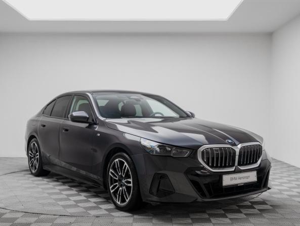 BMW 5 серии VIII (G60/G61/G68) с пробегом 2023 года, цена 7 800 000 рублей, 37655 км, седан, Автокод Объявления