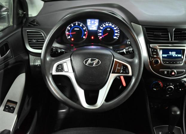 Hyundai Solaris I Рестайлинг с пробегом 2016 года, цена 750 000 рублей, 321092 км, седан, Автокод Объявления