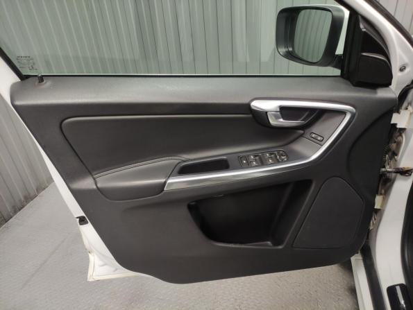 Volvo XC60 I Рестайлинг с пробегом 2015 года, цена 1 780 000 рублей, 287296 км, внедорожник, Автокод Объявления