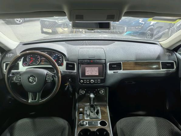 Volkswagen Touareg II Рестайлинг с пробегом 2015 года, цена 2 139 000 рублей, 151000 км, внедорожник, Автокод Объявления