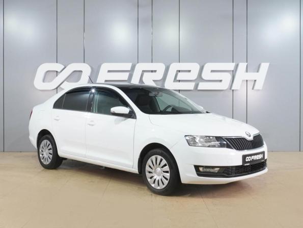 Skoda Rapid I Рестайлинг с пробегом 2019 года, цена 1 424 000 рублей, 82129 км, лифтбек, Автокод Объявления