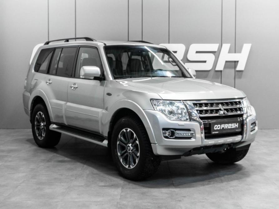 Mitsubishi Pajero IV Рестайлинг 2 Тюмень  - изображение 1