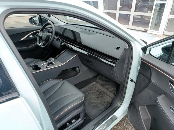 Omoda C5 I с пробегом 2023 года, цена 1 730 000 рублей, 17483 км, внедорожник, Автокод Объявления