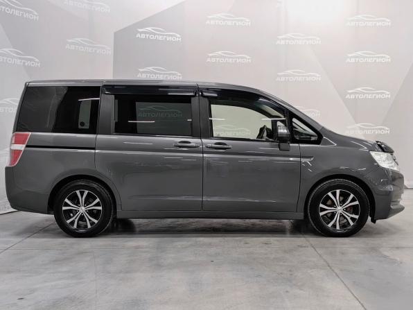 Honda Stepwgn IV с пробегом 2012 года, цена 1 320 000 рублей, 252140 км, минивэн, Автокод Объявления
