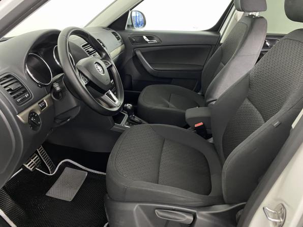 Skoda Yeti I Рестайлинг с пробегом 2014 года, цена 930 000 рублей, 177287 км, внедорожник, Автокод Объявления