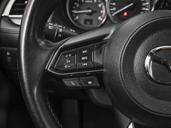 Mazda 6 III (GJ) Рестайлинг с пробегом 2017 года, цена 1 897 000 рублей, 70084 км, седан, Автокод Объявления