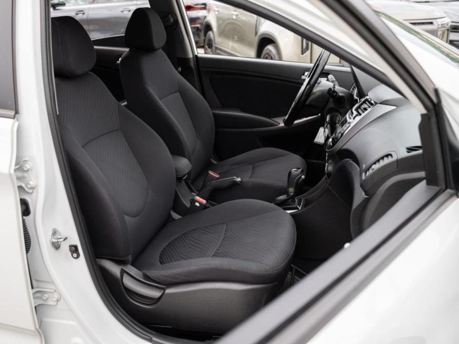 Hyundai Solaris I Рестайлинг Сочи  - изображение 8