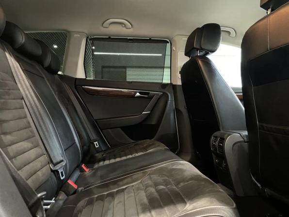 Volkswagen Passat B7 с пробегом 2012 года, цена 950 000 рублей, 243650 км, универсал, Автокод Объявления