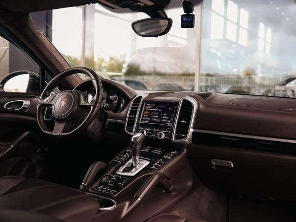 Porsche Cayenne II (958) с пробегом 2012 года, цена 2 940 000 рублей, 104241 км, внедорожник, Автокод Объявления