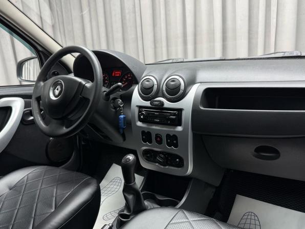 Renault Logan I Рестайлинг с пробегом 2014 года, цена 599 000 рублей, 194000 км, седан, Автокод Объявления