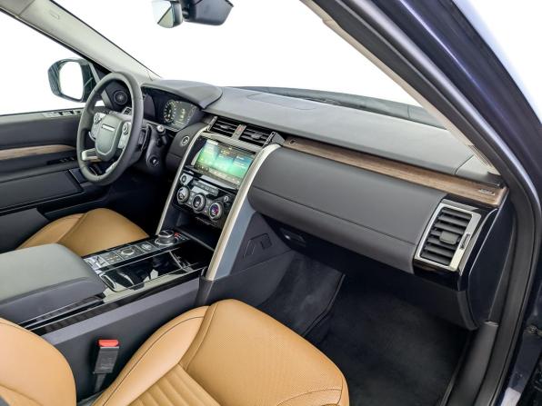 Land Rover Discovery V с пробегом 2018 года, цена 2 980 000 рублей, 202287 км, внедорожник, Автокод Объявления