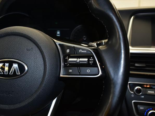 Kia Optima IV Рестайлинг с пробегом 2018 года, цена 1 760 000 рублей, 131629 км, седан, Автокод Объявления