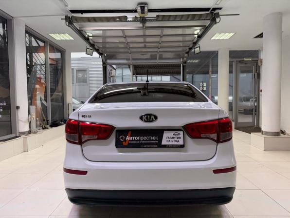 Kia Rio III Рестайлинг с пробегом 2015 года, цена 1 179 000 рублей, 77814 км, седан, Автокод Объявления