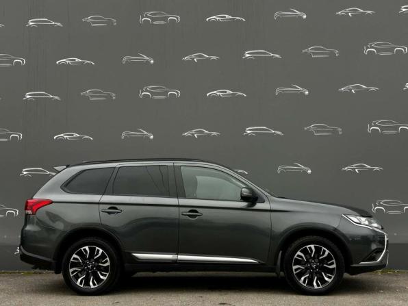 Mitsubishi Outlander III Рестайлинг 3 с пробегом 2021 года, цена 2 198 800 рублей, 122869 км, внедорожник, Автокод Объявления