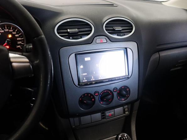 Ford Focus II Рестайлинг с пробегом 2010 года, цена 599 000 рублей, 296000 км, седан, Автокод Объявления