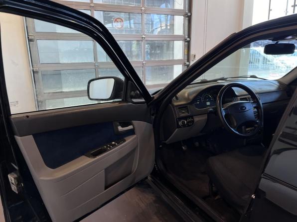 Lada (ВАЗ) Priora I с пробегом 2009 года, цена 181 000 рублей, 326201 км, хэтчбек, Автокод Объявления