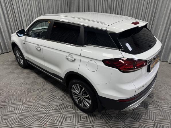 Geely Atlas Pro с пробегом 2024 года, цена 2 415 000 рублей, 30375 км, внедорожник, Автокод Объявления