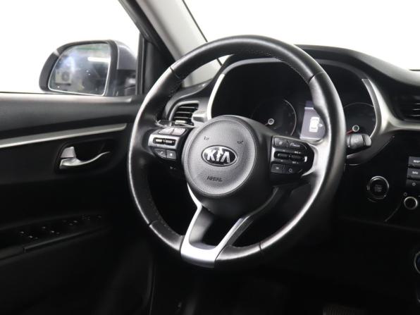Kia Rio IV Рестайлинг с пробегом 2021 года, цена 2 144 000 рублей, 40317 км, хэтчбек, Автокод Объявления