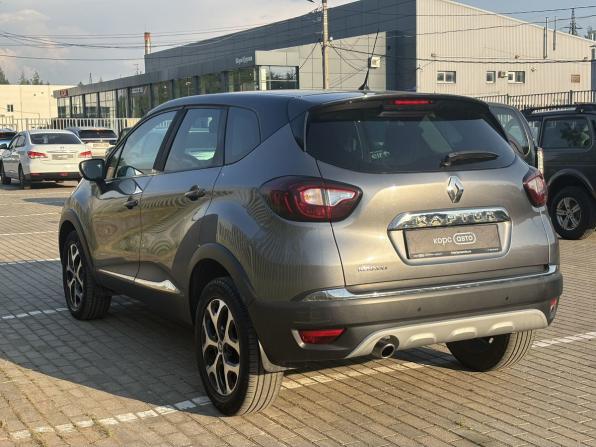 Renault Kaptur I с пробегом 2017 года, цена 1 450 000 рублей, 53212 км, внедорожник, Автокод Объявления