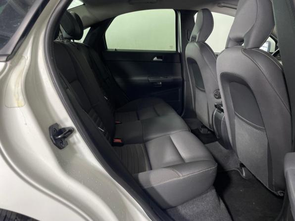 Volvo S40 II Рестайлинг с пробегом 2011 года, цена 715 000 рублей, 213225 км, седан, Автокод Объявления