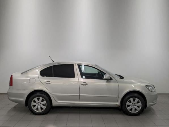 Skoda Octavia II (A5) Рестайлинг с пробегом 2012 года, цена 750 000 рублей, 289552 км, лифтбек, Автокод Объявления